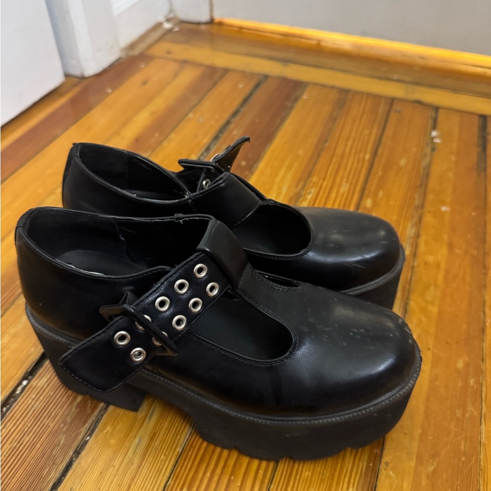 Stylish Black Platform Buckle Shoes